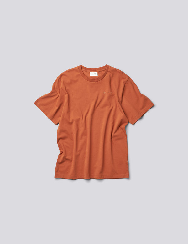 SLOW DOWN T-SHIRT - SUMAC RED