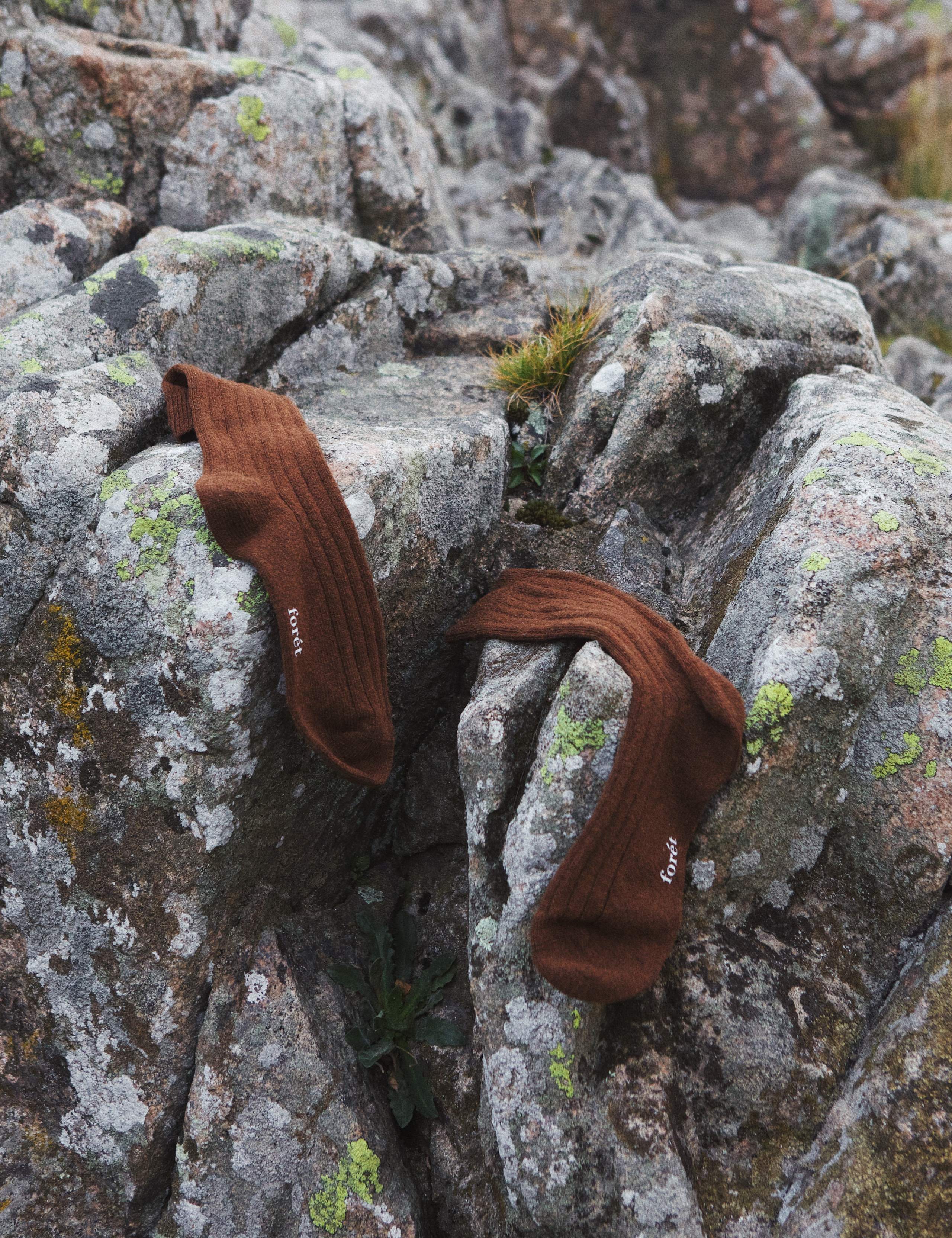 WOOL SOCKS - BROWN