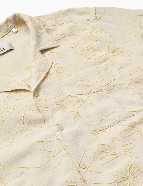 PEER EMBROIDERY REGULAR FIT SS SHIRT - OFF WHITE