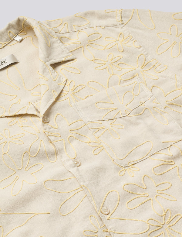 PEER EMBROIDERY REGULAR FIT SS SHIRT - OFF WHITE