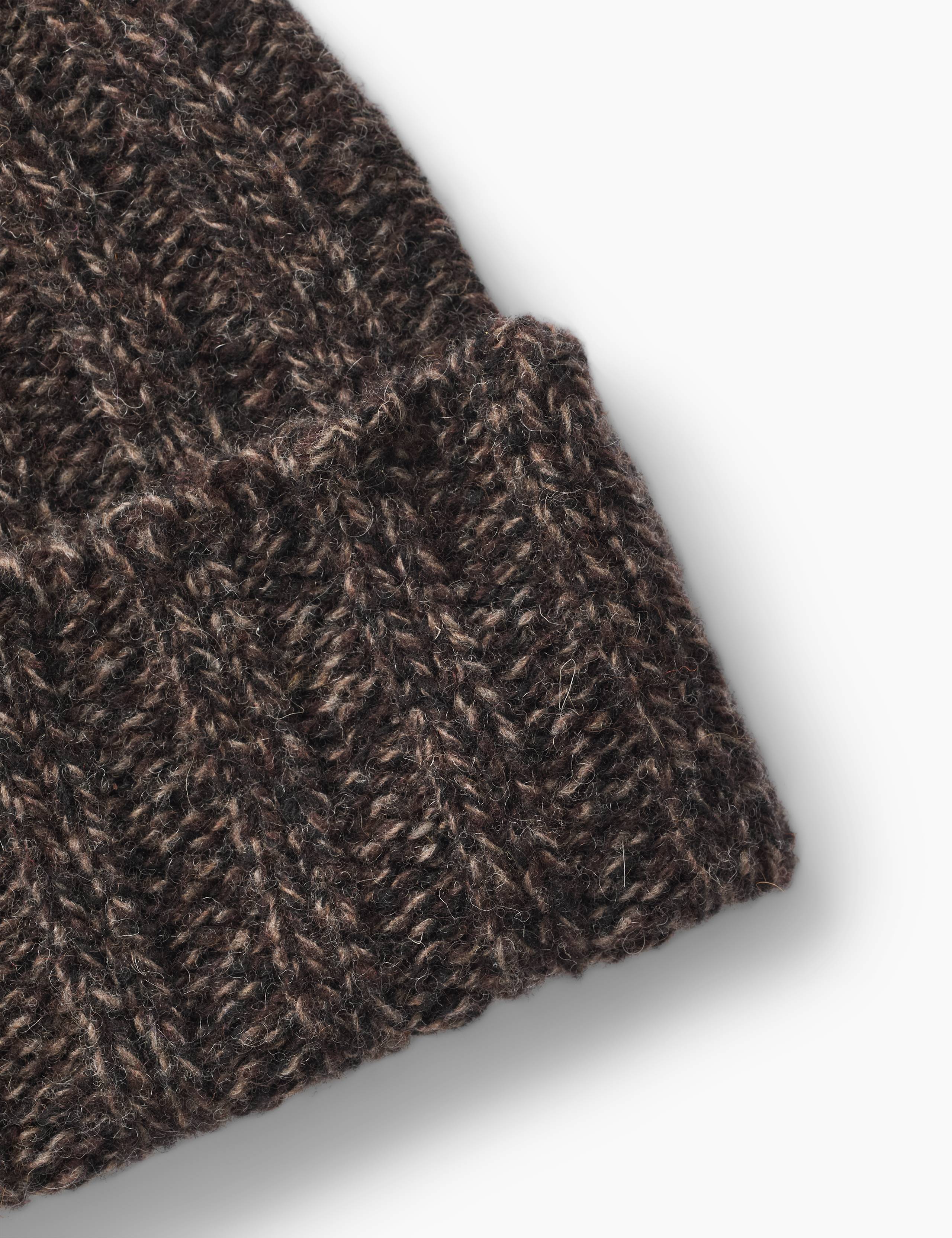 RELAX RIB PUZZLE BEANIE - BROWN
