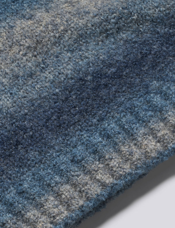SPACE YARN CREW NECK - BLUE